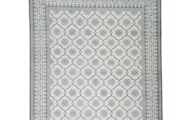 Cotton Agra Mughal Dynasty Hand Knotted Oriental Rug