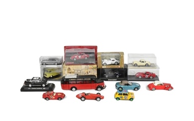 Diecast - collection of assorted scale diecast model cars to...