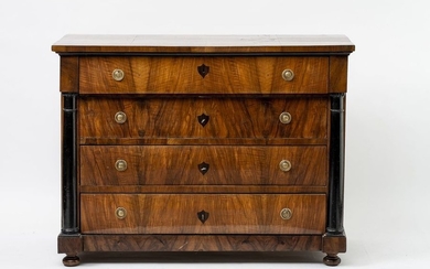 Empire chest of drawers. Walnut veneer. Body with...