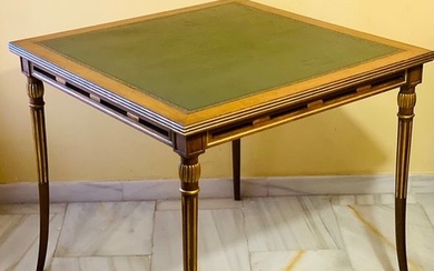 Game Table - Louis XVI Style - Walnut wood - Second half 19th century