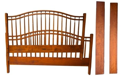 Hunt Country Furniture Spindle Bed Frame