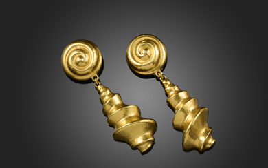 Ilias Lalaounis, a pair of gold pendent ear clips, of abstract seashell design in yellow gold