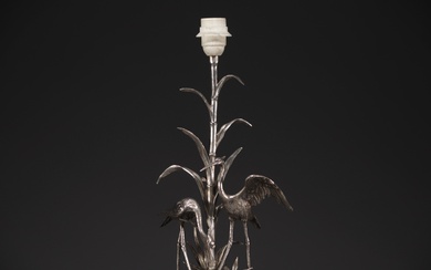 Lampe de bureau aux ibis en métal argenté, signée Figudo, France, époque Art Nouveau. Poids:...