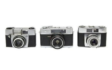 Lotto di tre macchine fotografiche 35 mm obiettivo