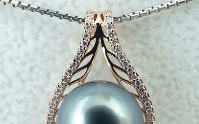 No Reserve Price - Tahitian pearl, Silvery Blue 10.1 mm - Pendant, 18 kt. Rose Gold - Diamonds
