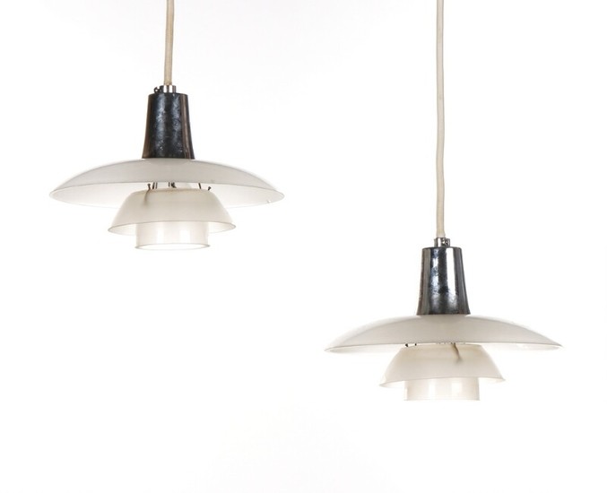 Poul Henningsen: “PH-2/1”. A pair of pendants with frosted glass shades, shadeholder stamped P.H.-1, Patented. Louis Poulsen. 1940's. Diam. 20 cm. (2)