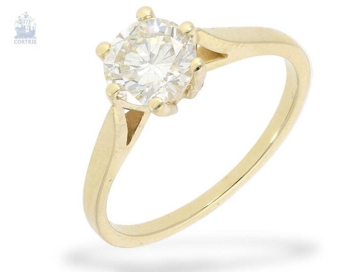 Ring: gold solitaire/brilliant gold forged ring with a fine diamond of 1.06ct