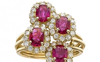 Ruby, Diamond, Gold Ring Stones: Oval-shaped r