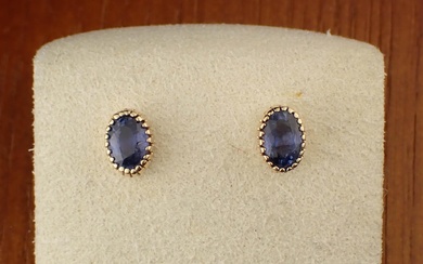 SAPPHIRE AND 14K GOLD EAR STUDS