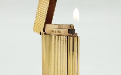 S.T. Dupont - Line 2 - Lighter - Gold Plated - Linear Pattern