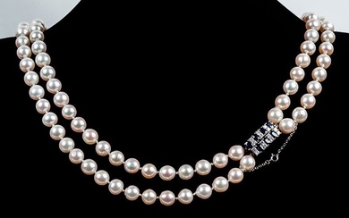 Sautoir vintage composé de deux rangs de belles perles de culture japonaises en quinconce (9,0...