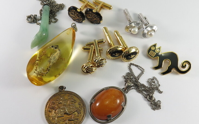 TWO PENDANT NECKLETS, TWO PENDANTS, A BROOCH AND FOUR PAIRS OF CUFFLINKS