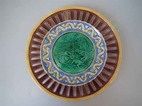 Wedgwood Majolica reticulated pictorial plate