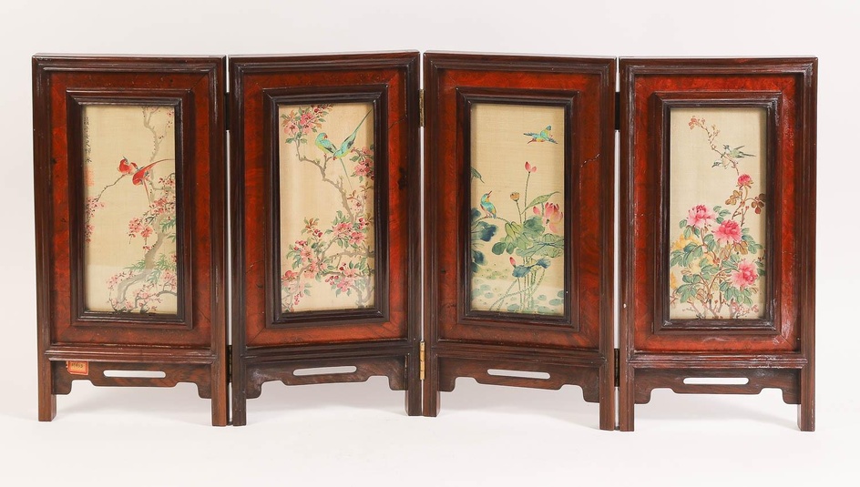 iGavel Auctions: Chinese Porcelain, Painted Silk and Wood Four Panel Table Screen, ca. 1900-1920 ASH1