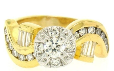 14k Yellow & White Gold 1.0 ctw Fine Round & Baguette Diamond Solitaire Ring