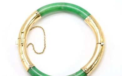 16KY Gold Green Jade Bracelet