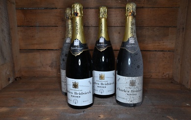 4 bouteilles de champagne Charles Heidseick... - Lot 72 - Ferri & Associés