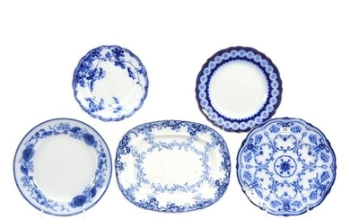 (5) Plates/Trays, Flow Blue