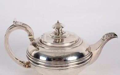 A George IV silver teapot, possibly William Bateman