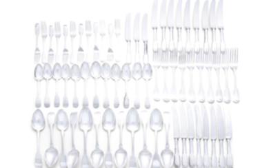 A LARGE COLLECTION OF SILVER FLATWARE