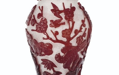 A CARVED RED-OVERLAY GLASS BALUSTER VASE, 18TH-19TH CENTURY