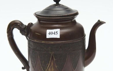 A 19TH CENTURY SIGNED ORIENTAL BRONZE TEAPOT WITH SERPENT HANDLE, 22 CM HIGH