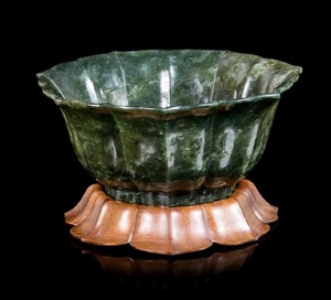 A Chinese Spinach Lobed Jade Bowl