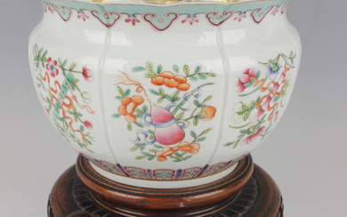 A Chinese famille rose porcelain planter, mark of Daoguang but later, of lobed circular form with sh