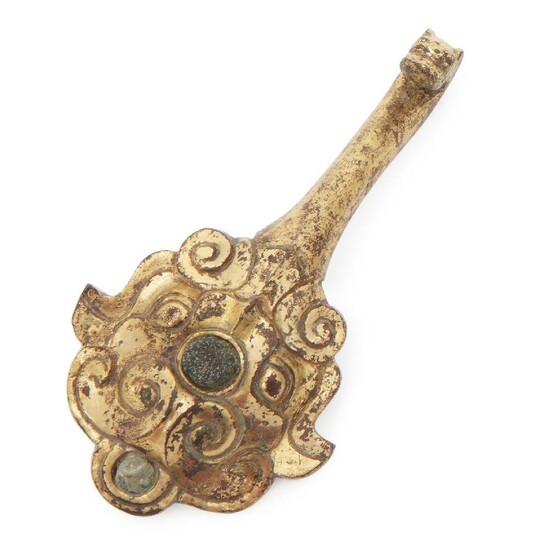 A Chinese inlaid gilt-bronze belt hook, Eastern Zhou dynasty, finely...