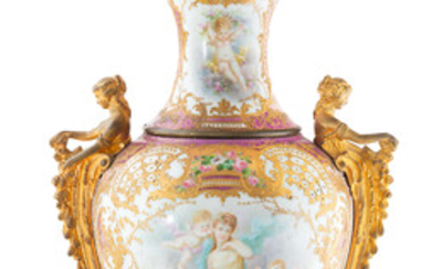 A FRENCH SEVRES STYLE ORMOLU-MOUNTED PORCELAIN VASE, LATE 19TH-EARLY 20TH CENTURY