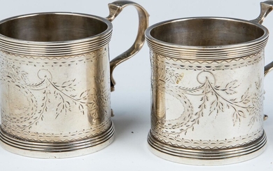 A PAIR OF EARLY SILVER HANDLED CUPS. Germany, c. 1800.