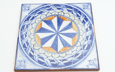 A SPANISH HAND PAINTED MAJOLICA GLAZED TERRACOTTA TILE, 29 X 29 CM, LEONARD JOEL LOCAL DELIVERY SIZE: SMALL
