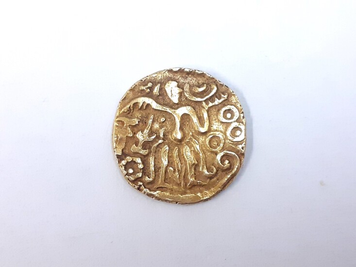 A Sri Lanka gold kahavanu coin, c. 10-11th century.
