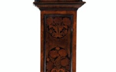 A QUEEN ANNE WALNUT AND PARCEL-EBONIZED FLORAL MARQUETRY TALL CASE CLOCK, EARLY 18TH CENTURY, THE DIAL SIGNED ROBERT SMITH