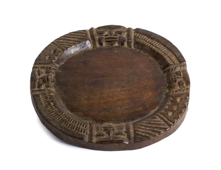 A WOODEN DIVINATION TRAY, ‘OPON IFA’