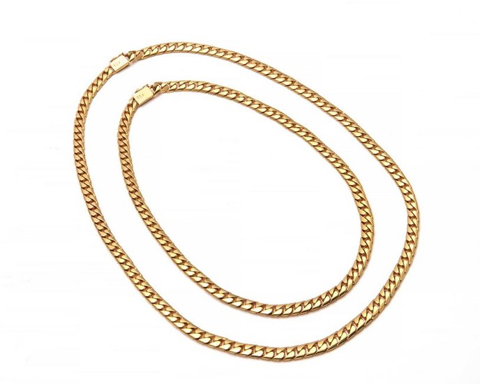 A pair of 18k gold curb-link chains