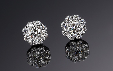A pair of diamond earrings in white gold, 0.90 ct. (2)