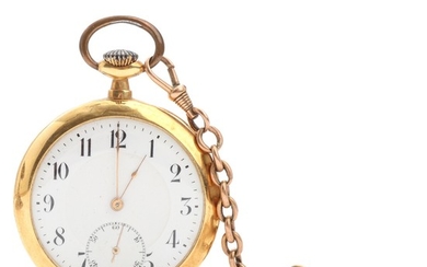 An 18k gold pocket watch, white enamelled dial and a 14k gold chain. Circa 1900. Diam. 50 mm. (3)