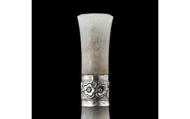 Archaistic Gu shaped seal handle with a silver band and a gold and ruby collet China, Qing dynasty (1644-1912) (h....