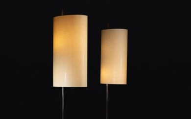 Arne JACOBSEN 1902 - 1971 Paire de lampadaires dit « AJ Royal » – Création 1958