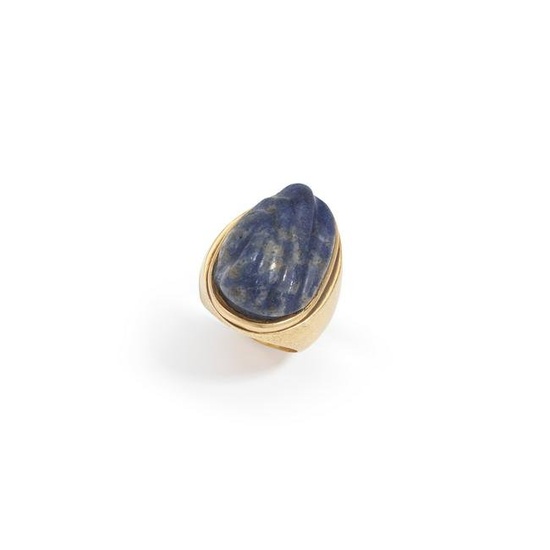 Attributed to Burle Marx: A lapis lazuli 'Forma Livre' ring