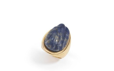 Attributed to Burle Marx: A lapis lazuli 'Forma Livre' ring