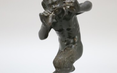 Bronze "faune dansant avec flûte de pan" non signé - Hauteur 23 cm.