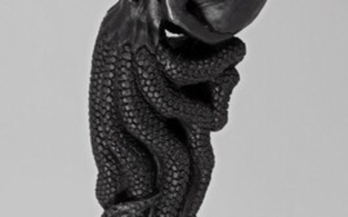 Canne Memento Mori20e siècle, poignée en corne de buffle sculptée de manière figurative représentant un...