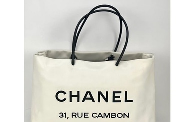 Chanel Essential 31 Rue Cambon Slopping White Leather Tote