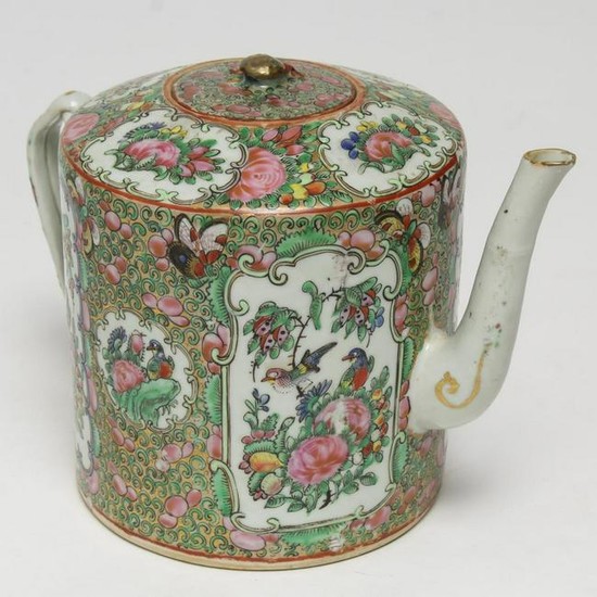 Chinese Export Porcelain Famille Rose Tea Pot