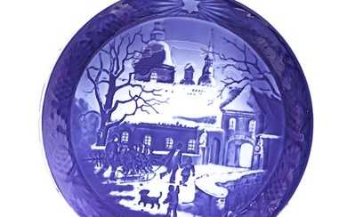 Christmas plate 1995 ''The manor house'', Royal Copenhagen Denmark