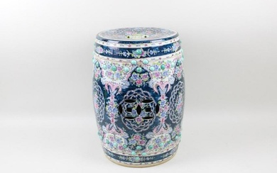 Colorful Chinese Porcelain Famille Rose Garden Stool
