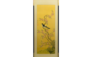 Framed Chinese painting : "Bird on blooming tree" - 108,5 x 40 marked prov : collection "Jeannette Jongen" (Schleiper) ||framed Chinese "Bird on blooming tree" painting - marked former collection of Jeanette Jongen (Schleiper)