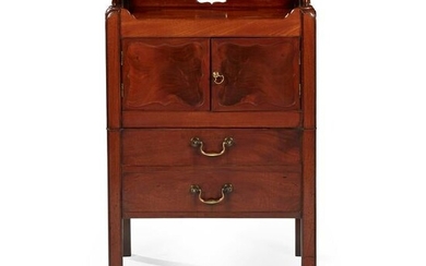 GEORGE III MAHOGANY TRAY TOP BEDSIDE COMMODE 18TH